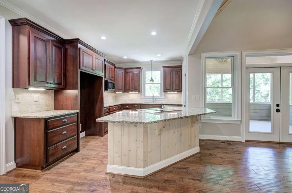 25 Mountain Creek TRL NE Fairmount, GA 30139