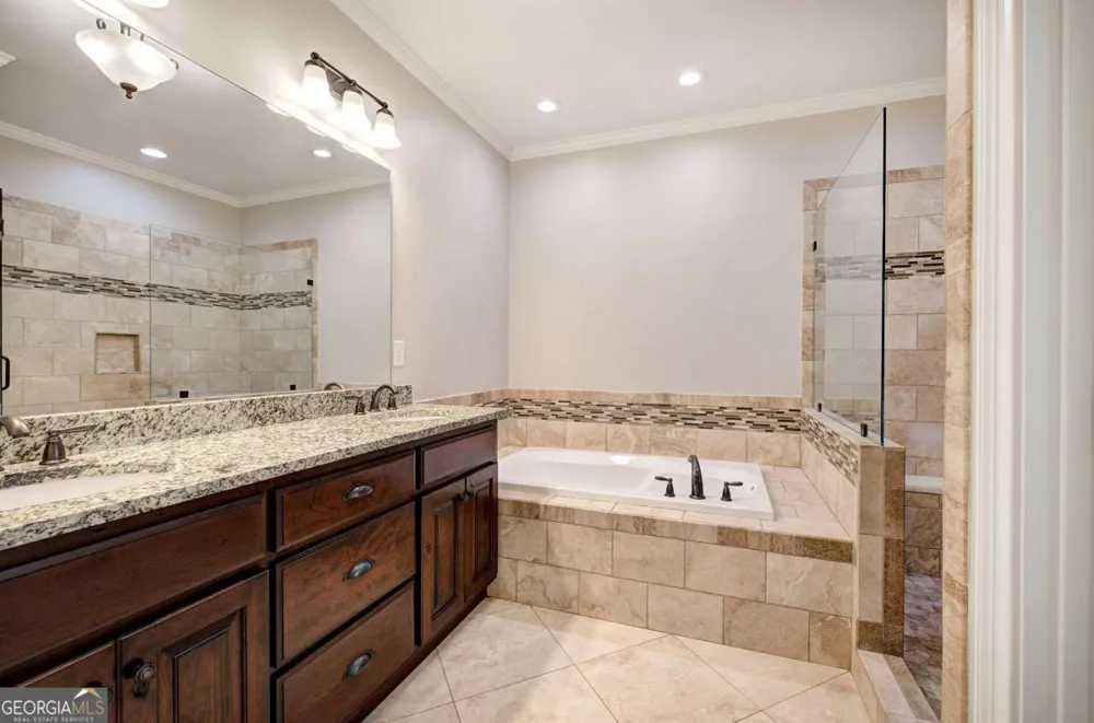 25 Mountain Creek TRL NE Fairmount, GA 30139