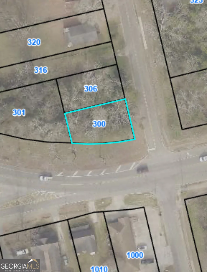300 N Pickens ST Milledgeville, GA 31061