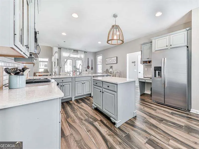 1206 Garden ROW NE Dalton, GA 30721