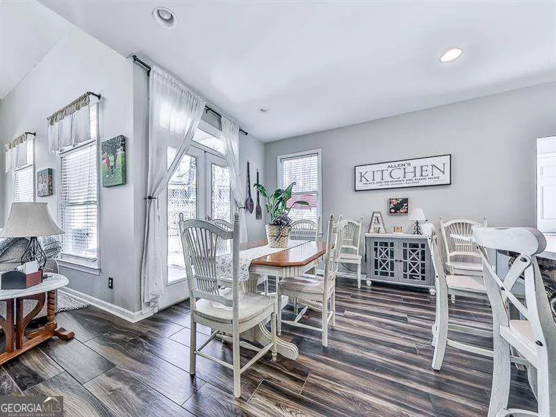 1206 Garden ROW NE Dalton, GA 30721
