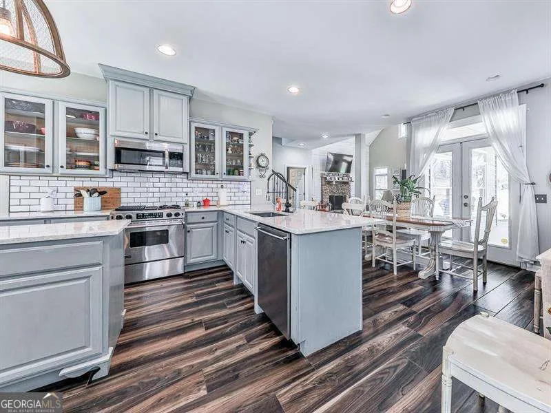 1206 Garden ROW NE Dalton, GA 30721