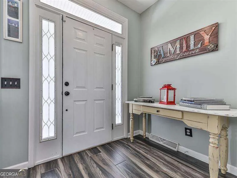 1206 Garden ROW NE Dalton, GA 30721