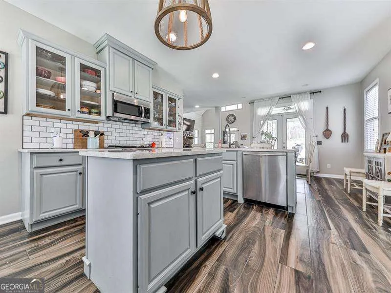1206 Garden ROW NE Dalton, GA 30721