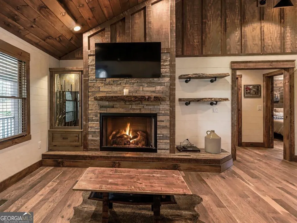 554 SE Tipton Springs RD Morganton, GA 30560