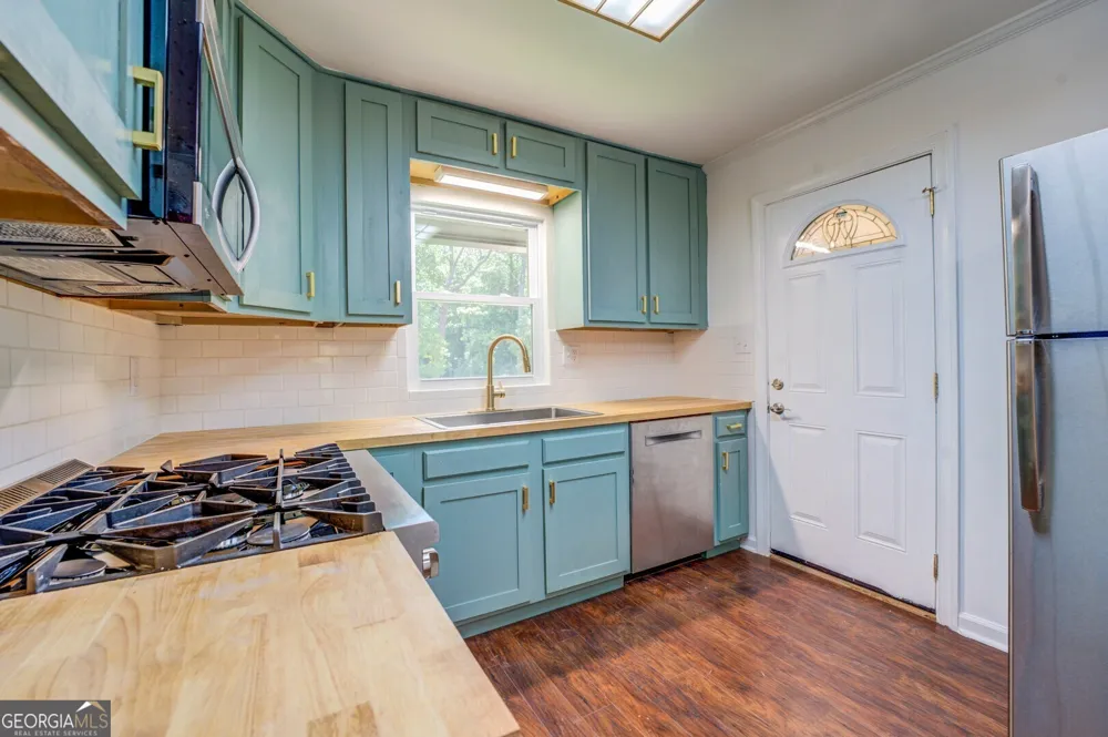 1288 Elva DR SW South Fulton, GA 30331