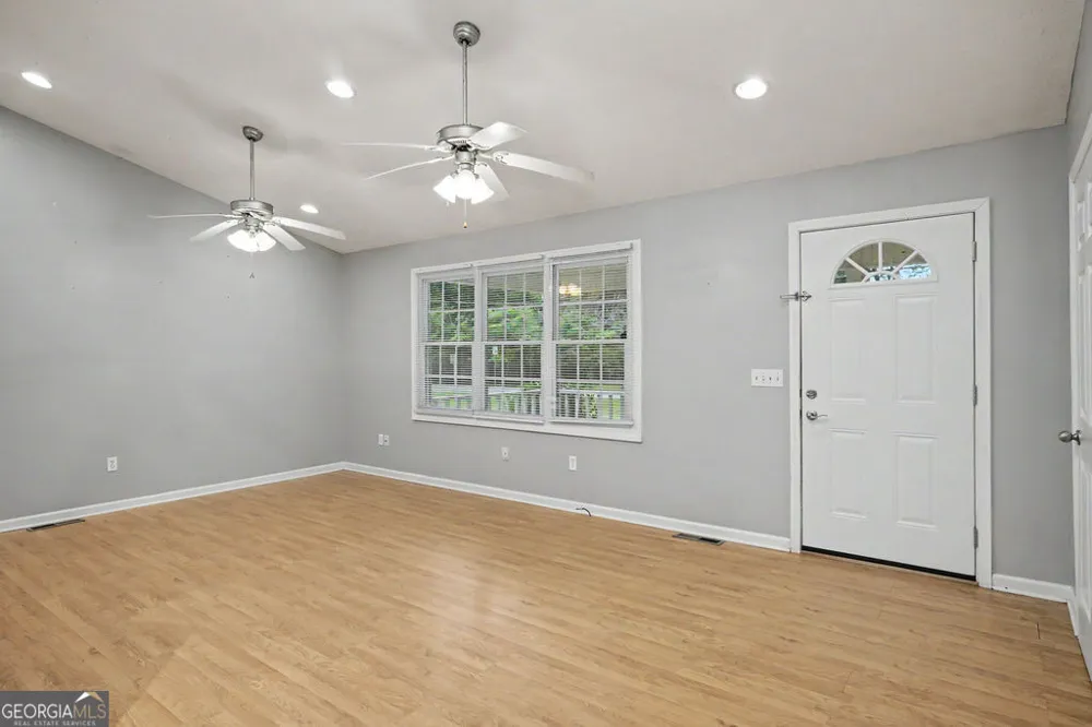 413 Old Newnan RD Carrollton, GA 30117