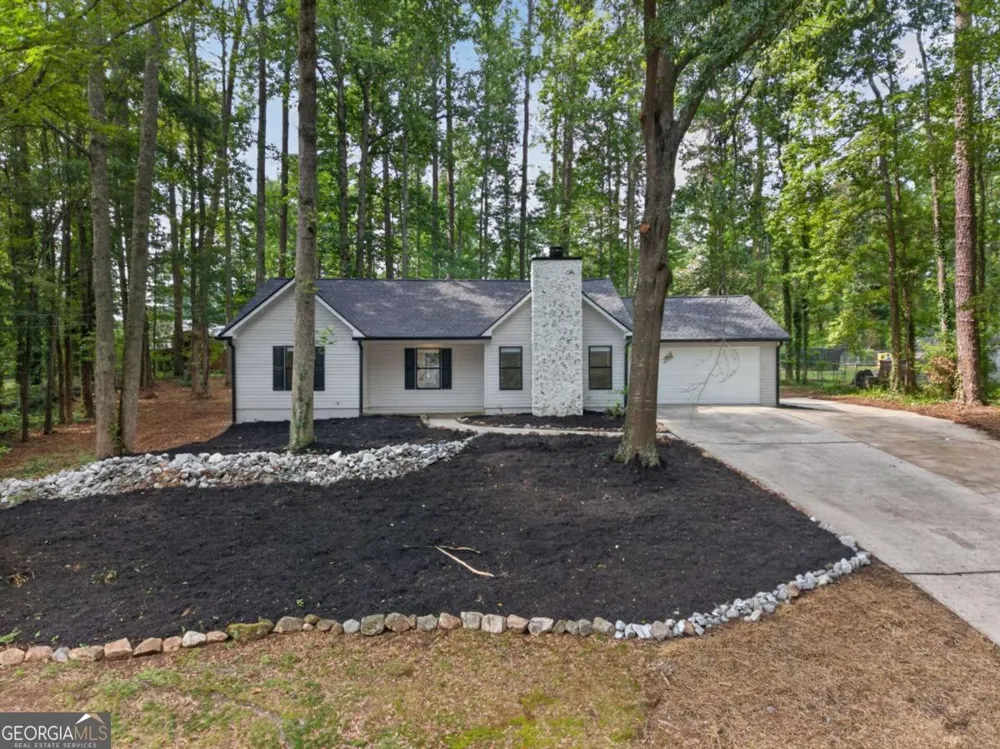 160 Running Bear TRL Fayetteville, GA 30214