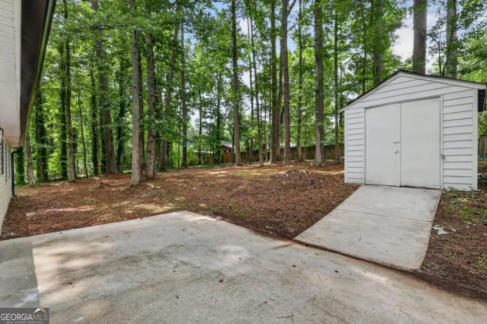 160 Running Bear TRL Fayetteville, GA 30214