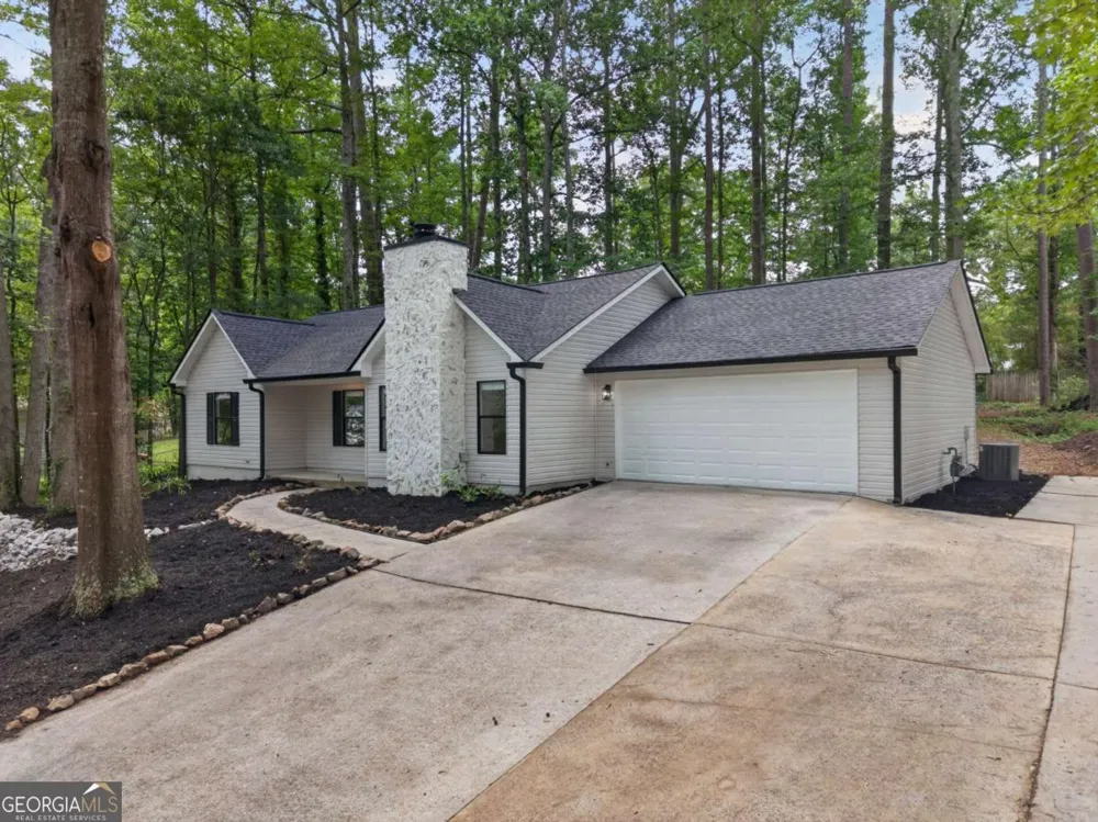 160 Running Bear TRL Fayetteville, GA 30214