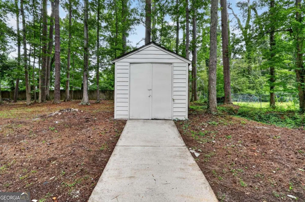 160 Running Bear TRL Fayetteville, GA 30214