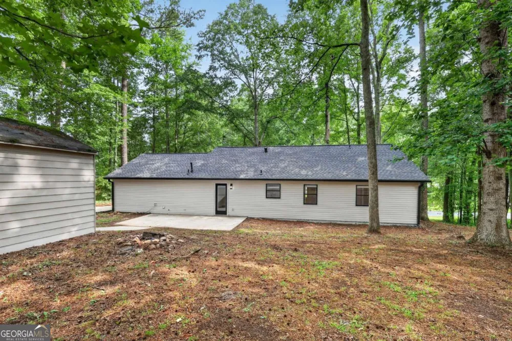 160 Running Bear TRL Fayetteville, GA 30214