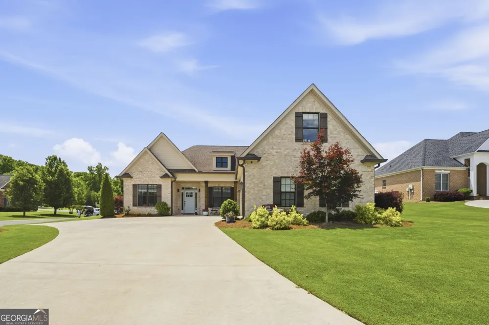 109 Mountain Laurel Calhoun, GA 30701