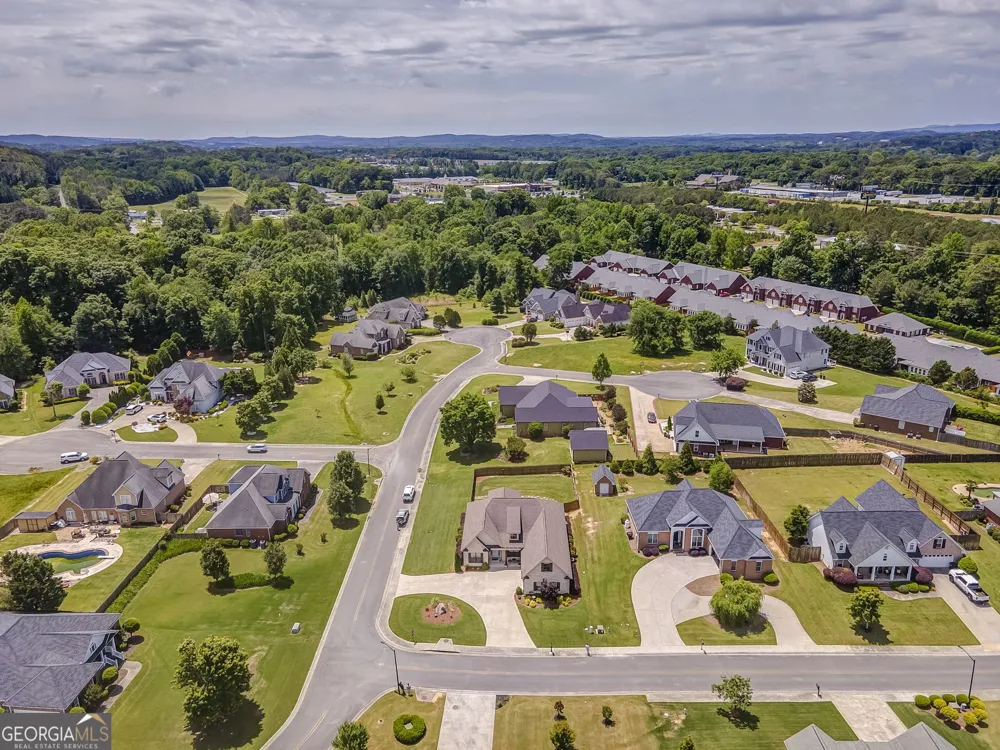 109 Mountain Laurel Calhoun, GA 30701