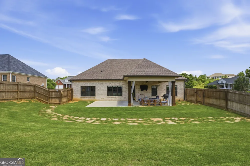 109 Mountain Laurel Calhoun, GA 30701