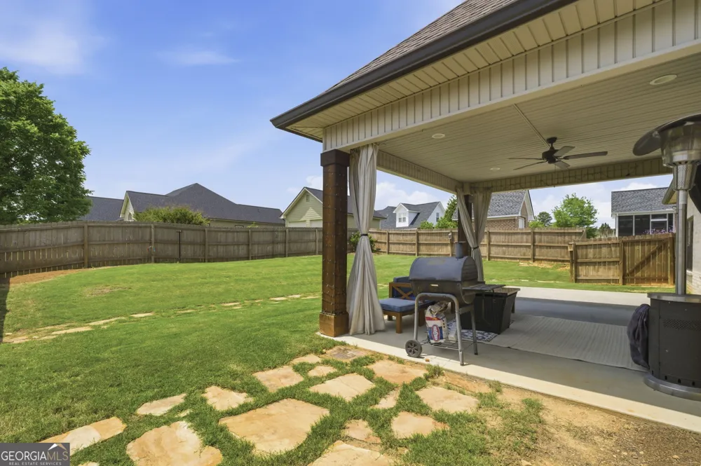 109 Mountain Laurel Calhoun, GA 30701