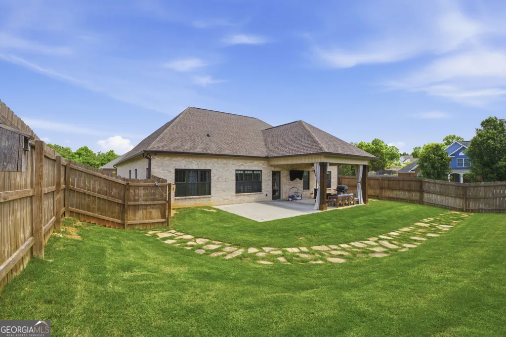 109 Mountain Laurel Calhoun, GA 30701
