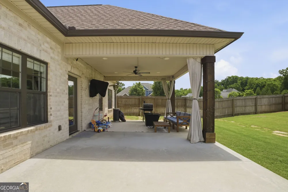 109 Mountain Laurel Calhoun, GA 30701