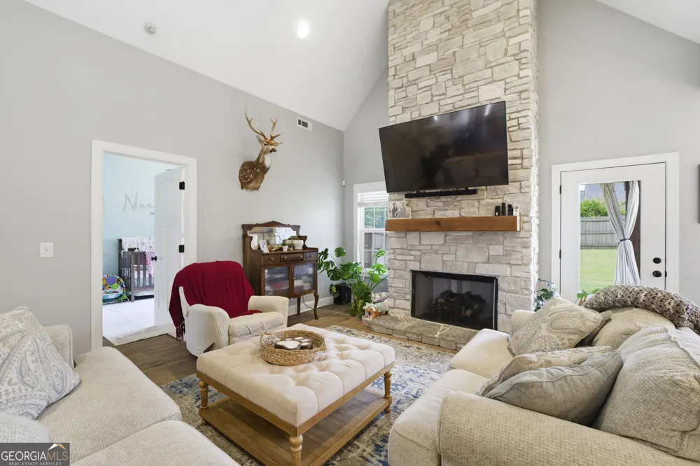 109 Mountain Laurel Calhoun, GA 30701