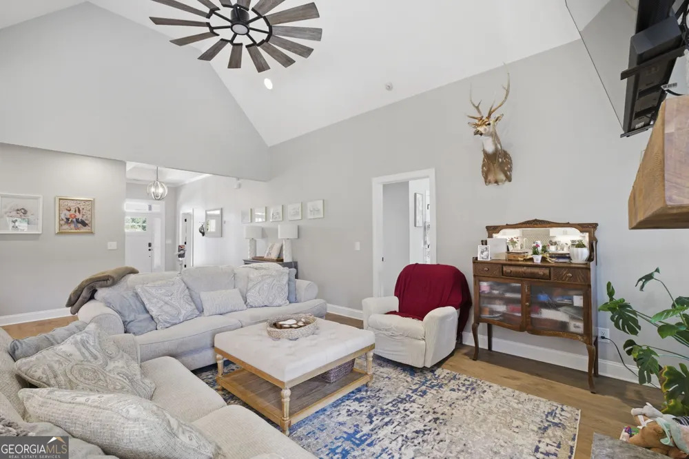 109 Mountain Laurel Calhoun, GA 30701