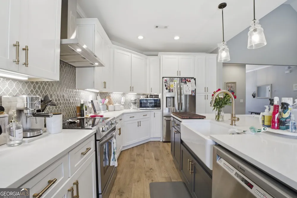 109 Mountain Laurel Calhoun, GA 30701