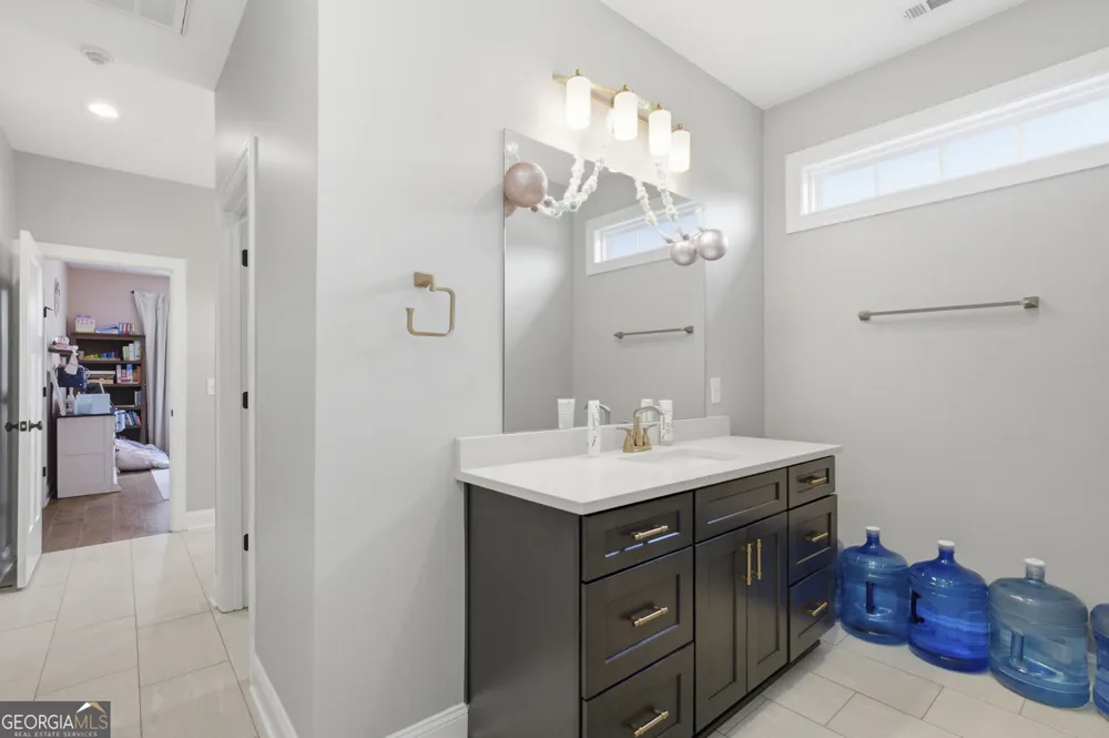109 Mountain Laurel Calhoun, GA 30701