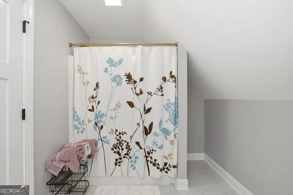 109 Mountain Laurel Calhoun, GA 30701