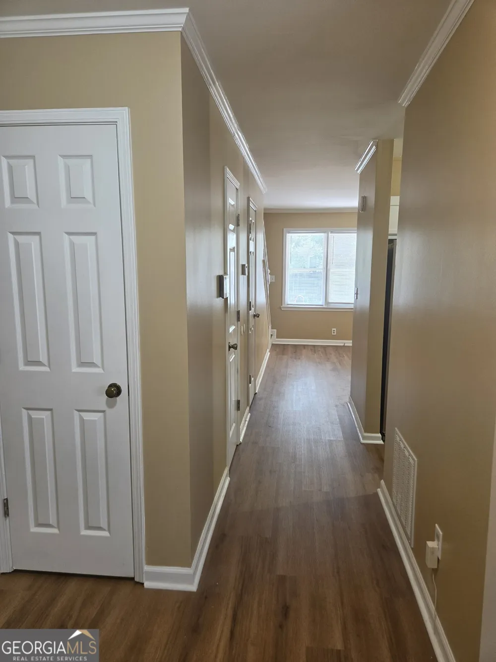 5595 Wells CIR Stone Mountain, GA 30087