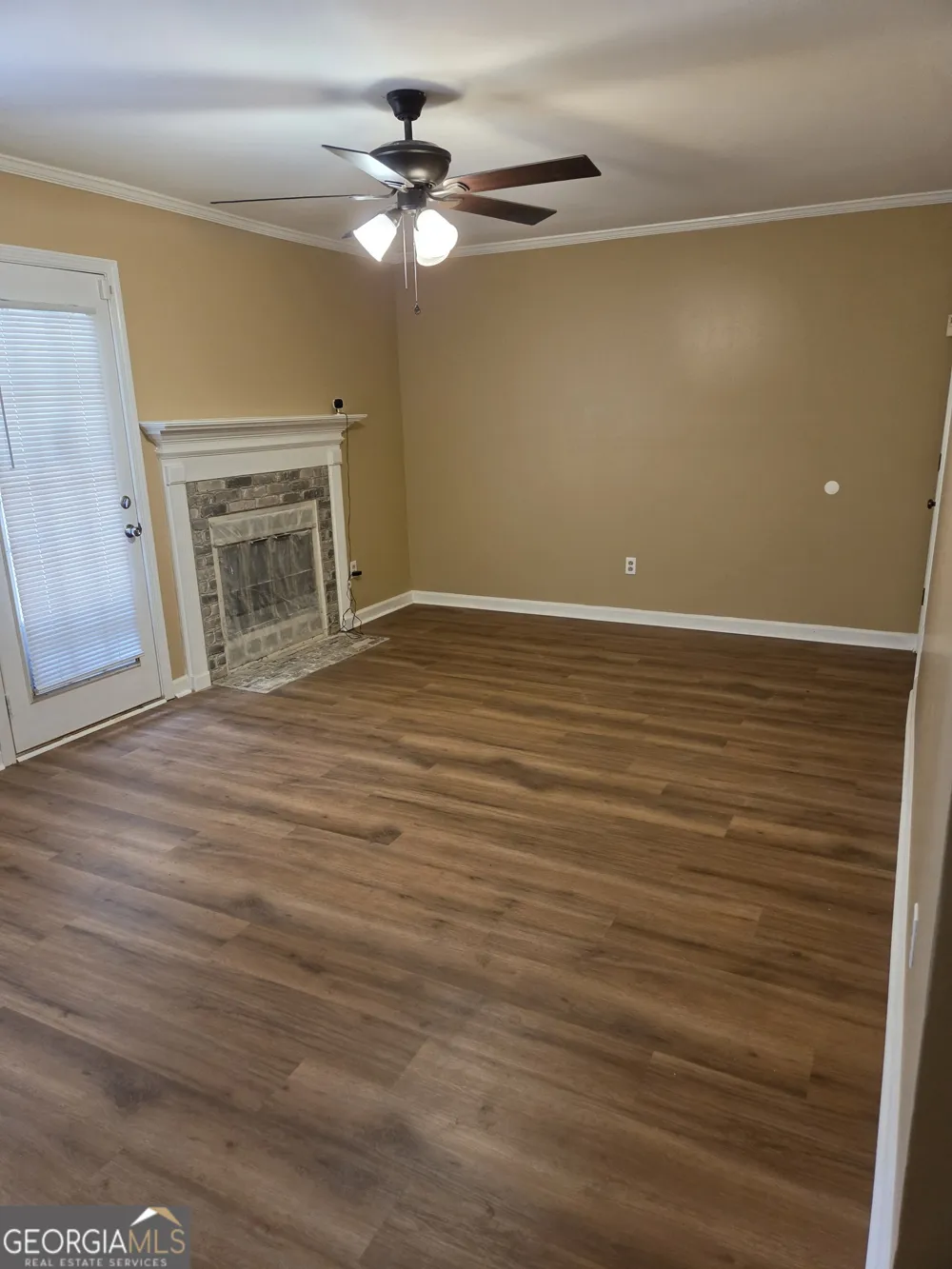 5595 Wells CIR Stone Mountain, GA 30087