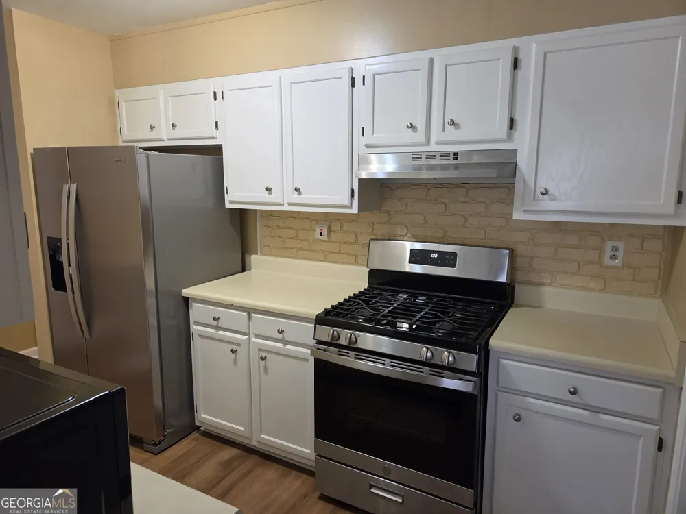 5595 Wells CIR Stone Mountain, GA 30087