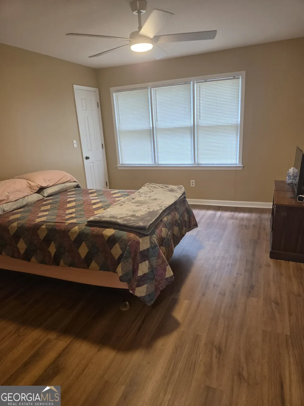 5595 Wells CIR Stone Mountain, GA 30087