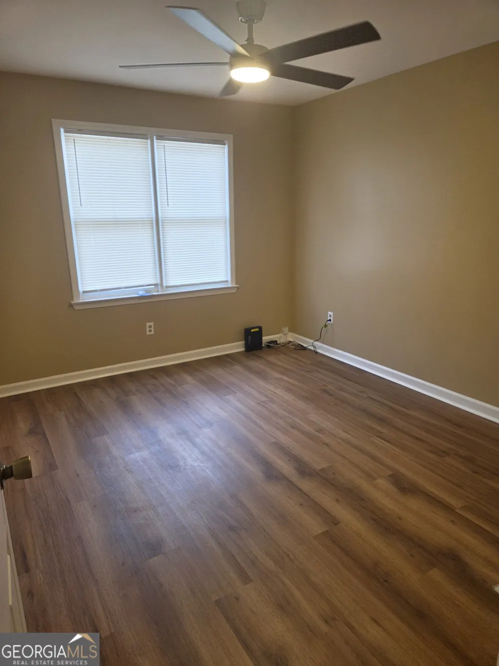 5595 Wells CIR Stone Mountain, GA 30087