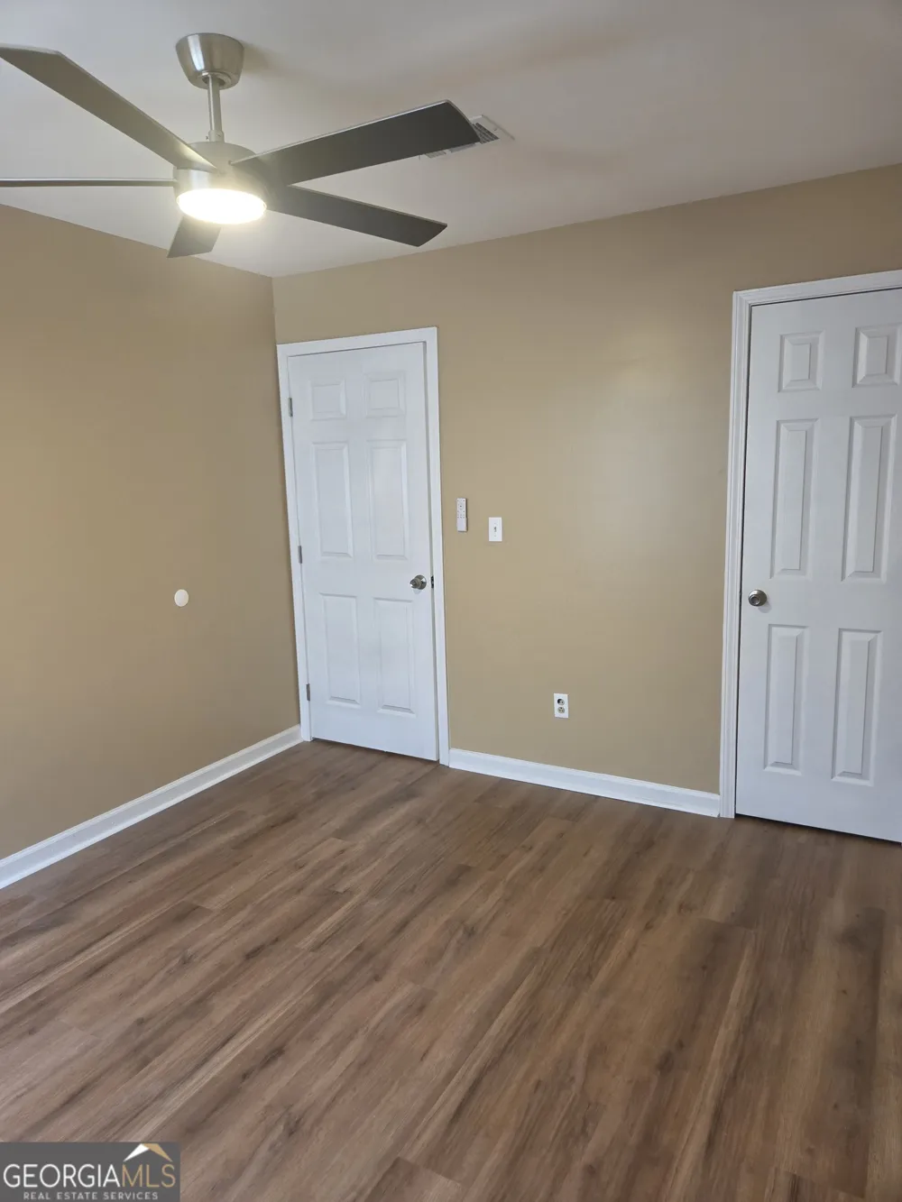 5595 Wells CIR Stone Mountain, GA 30087