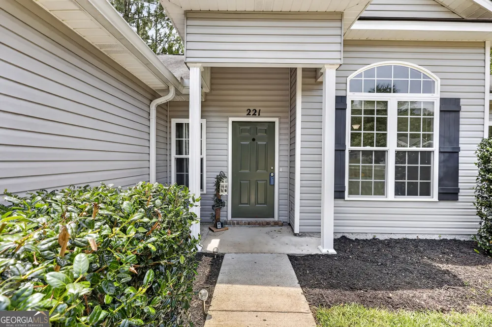 221 Stillwater DR Statesboro, GA 30461