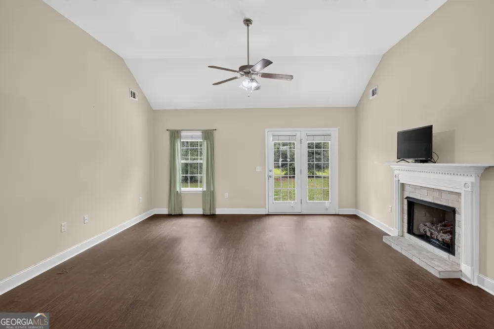 221 Stillwater DR Statesboro, GA 30461