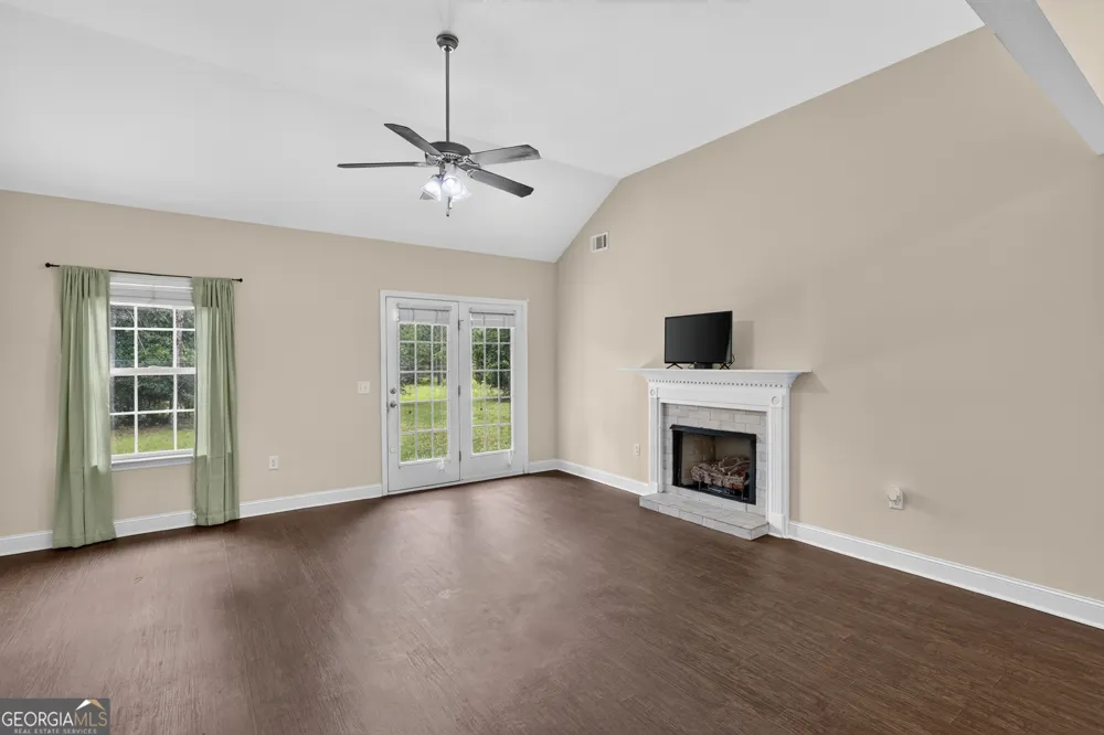 221 Stillwater DR Statesboro, GA 30461