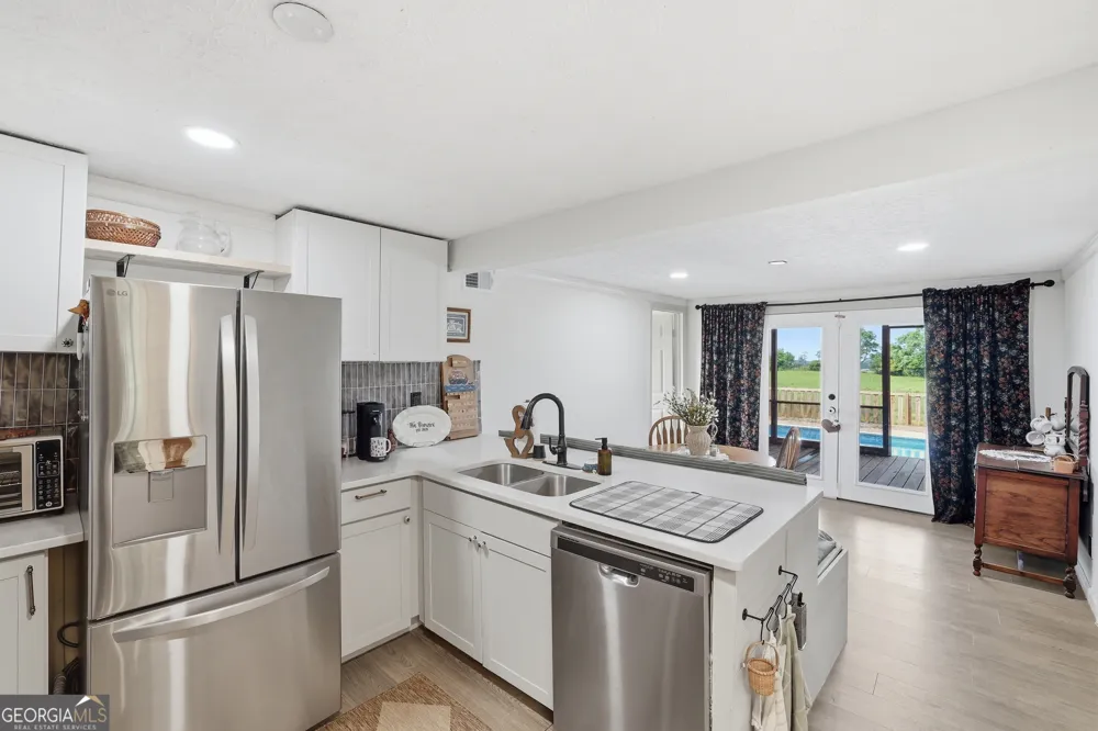 5525 Sandy Cross RD Carnesville, GA 30521