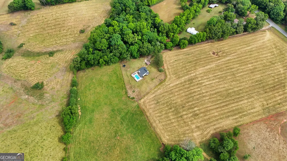 5525 Sandy Cross RD Carnesville, GA 30521