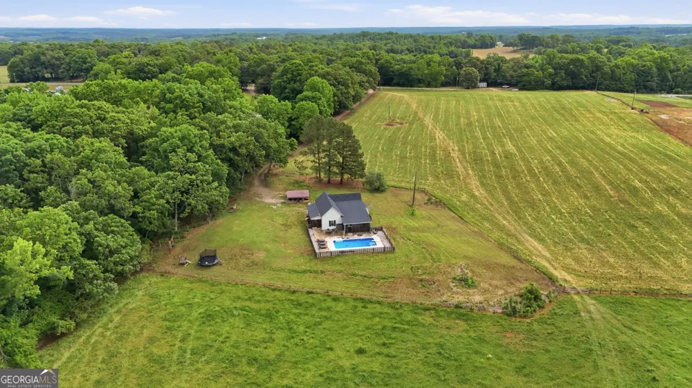 5525 Sandy Cross RD Carnesville, GA 30521