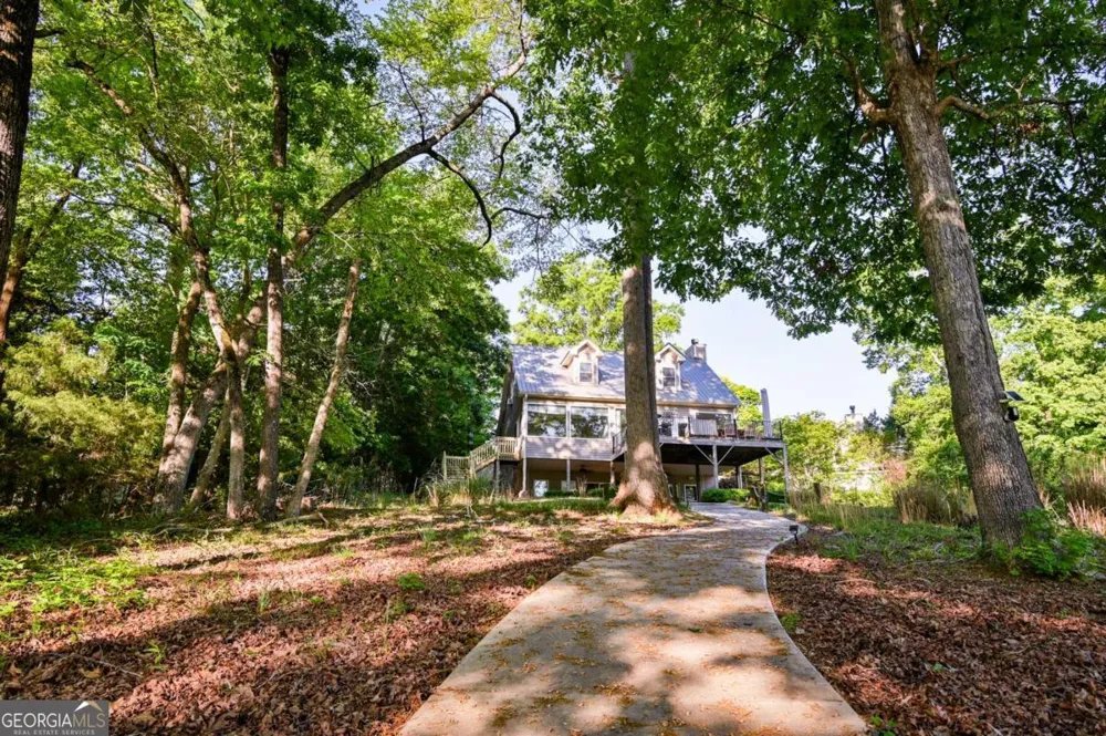 194 Sugar Cane DR Hartwell, GA 30643