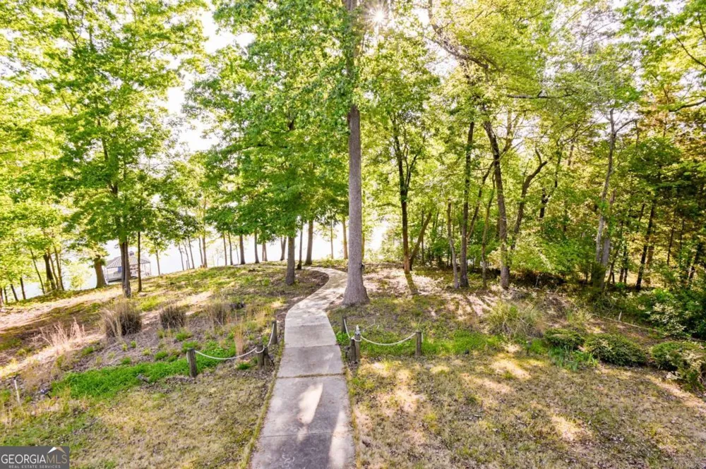 194 Sugar Cane DR Hartwell, GA 30643