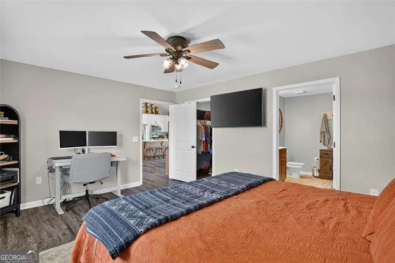 267 Hammond RD SE Calhoun, GA 30701