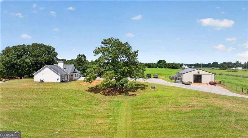 267 Hammond RD SE Calhoun, GA 30701