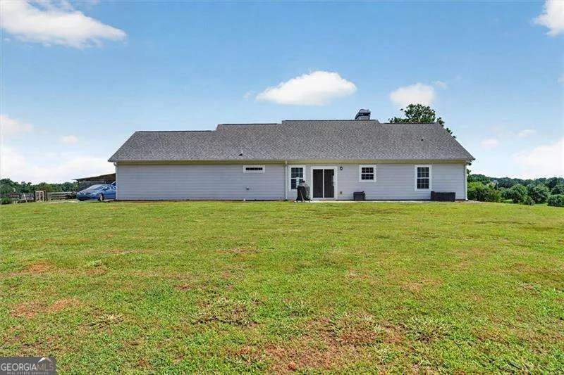 267 Hammond RD SE Calhoun, GA 30701