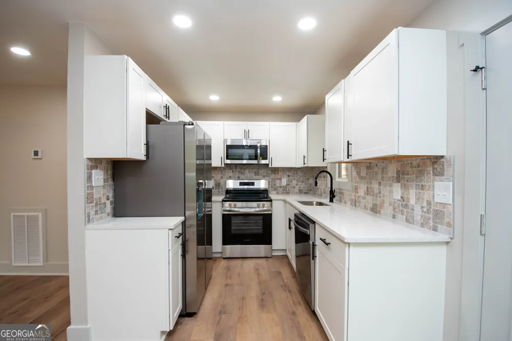 223 Donald Lamb RD Moreland, GA 30259