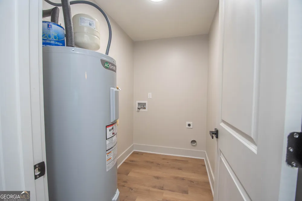 223 Donald Lamb RD Moreland, GA 30259