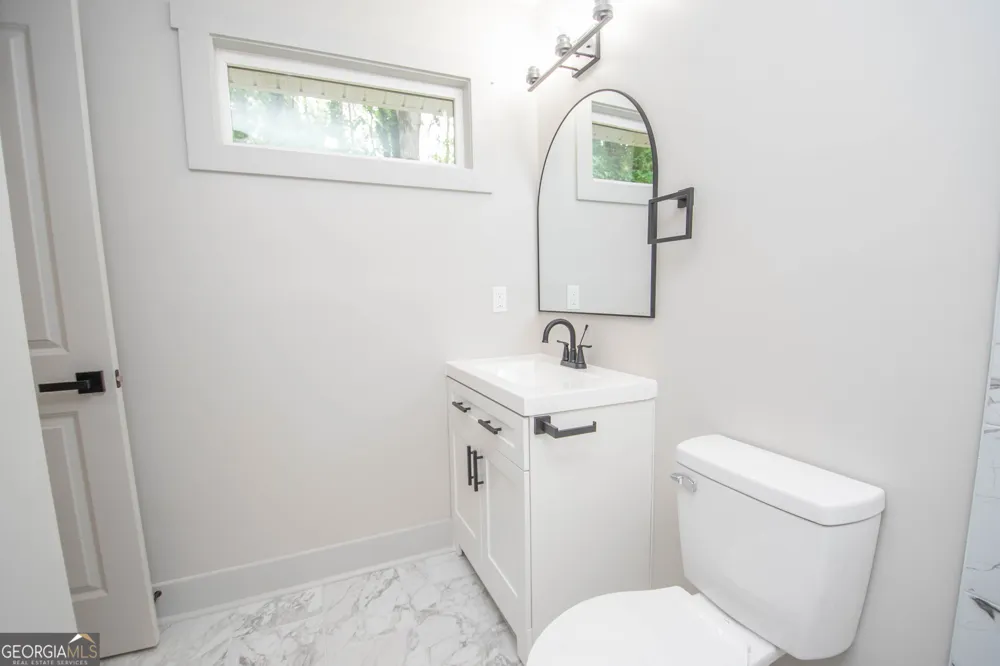 223 Donald Lamb RD Moreland, GA 30259