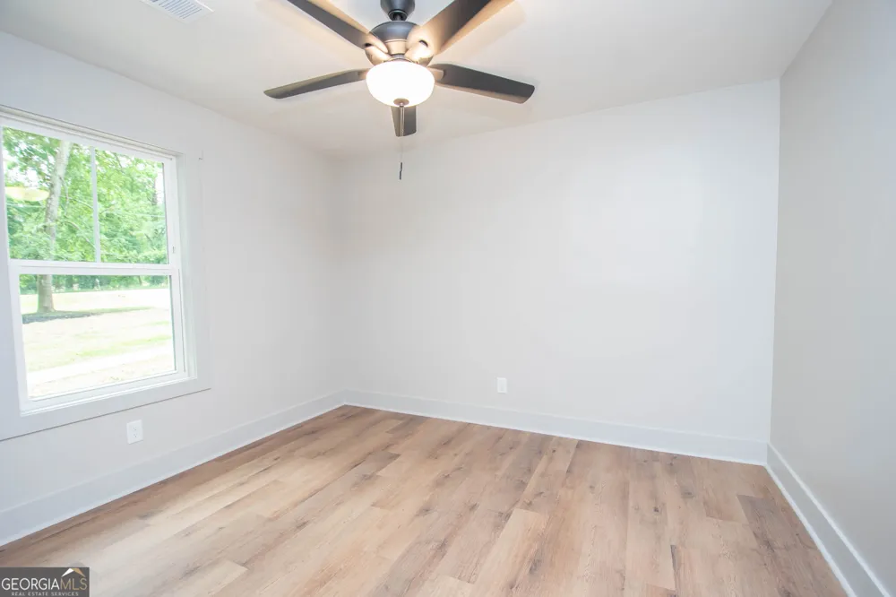 223 Donald Lamb RD Moreland, GA 30259