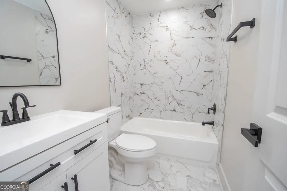 223 Donald Lamb RD Moreland, GA 30259