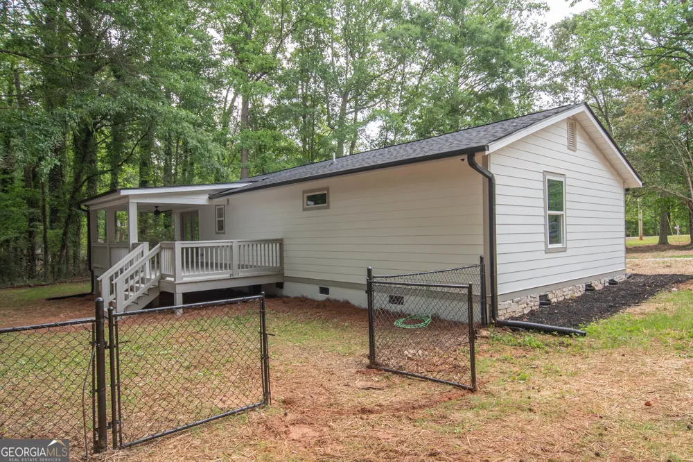 223 Donald Lamb RD Moreland, GA 30259